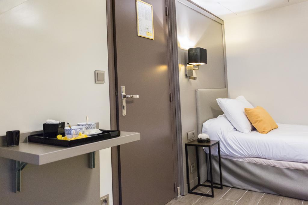 Pratic Hotel Paris Exterior foto