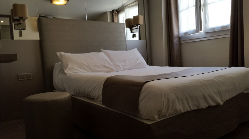 Pratic Hotel Paris Exterior foto