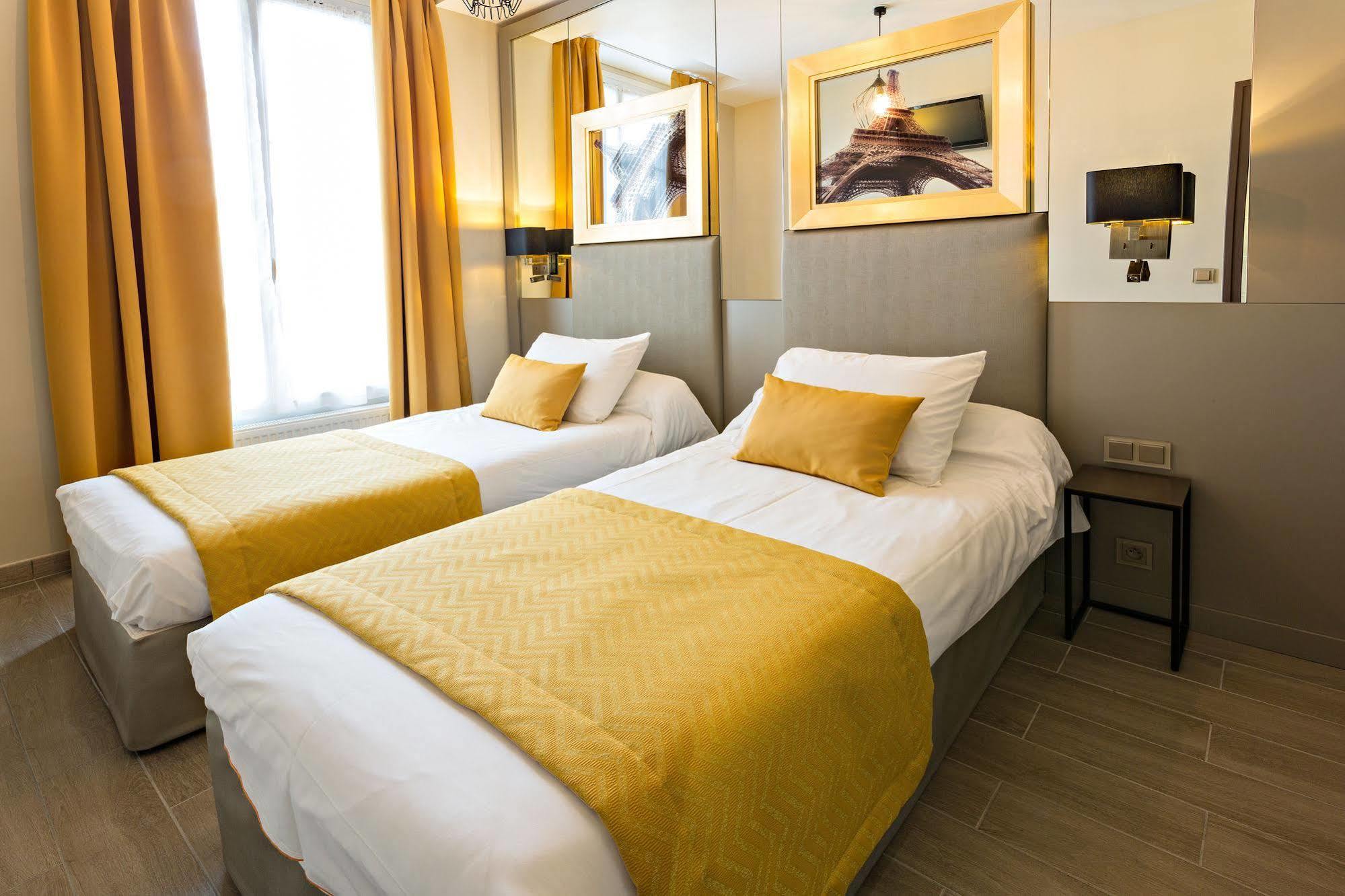 Pratic Hotel Paris Exterior foto